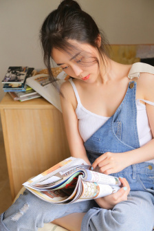 小猪草莓丝瓜深夜释放自己歌词